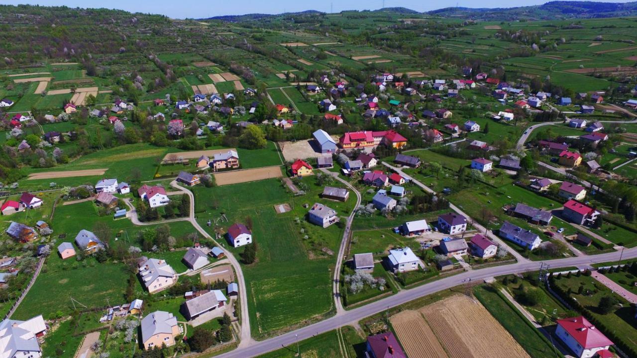 דוקלה Agroturystyka U Podnoza Gory Cergowej מראה חיצוני תמונה