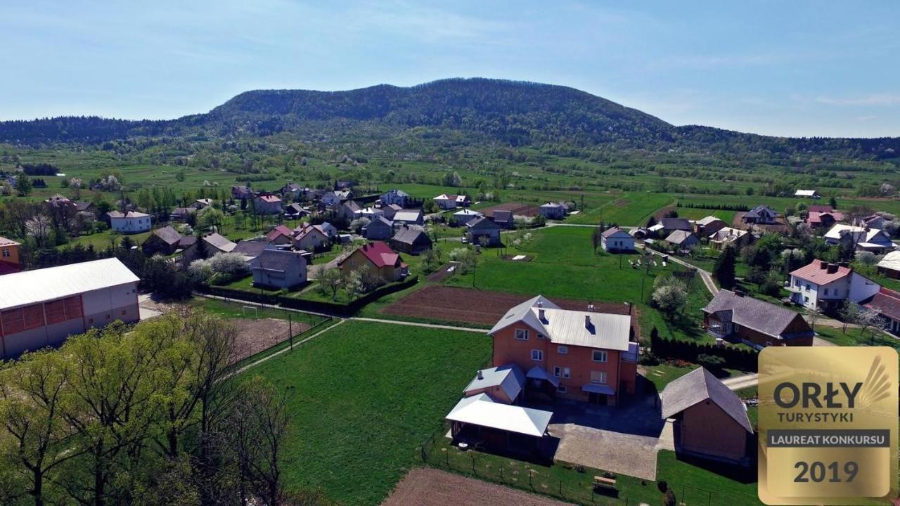 דוקלה Agroturystyka U Podnoza Gory Cergowej מראה חיצוני תמונה